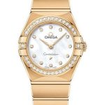 Omega Constellation Manhattan Quartz Watch – 25 mm Yellow Gold Case – Diamond-Paved Bezel – Mother-Of-Pearl Diamond Dial – 131.55.25.60.55.002
