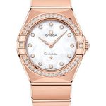 Omega Constellation Manhattan Quartz Watch – 28 mm Sedna Gold Case – Diamond-Paved Bezel – Mother-Of-Pearl Diamond Dial – 131.55.28.60.55.001