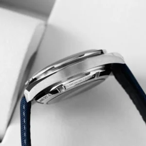 Omega Speedmaster “Silver Snoopy” 42mm – Stainless Steel
