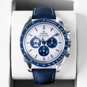Omega Speedmaster “Silver Snoopy” 42mm – Stainless Steel