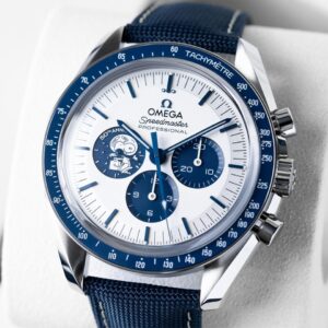 Omega Speedmaster “Silver Snoopy” 42mm – Stainless Steel