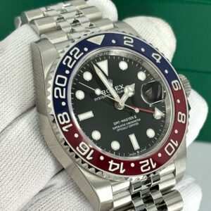 Rolex GMT-Master II “Pepsi” 40mm – Stainless Steel, Jubilee