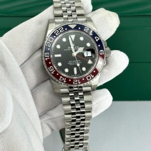 Rolex GMT-Master II “Pepsi” 40mm – Stainless Steel, Jubilee