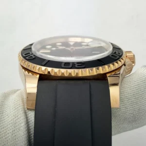 Rolex Yacht-Master 40mm – Everose Gold, Oysterflex