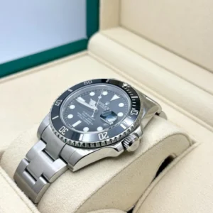 Rolex Submariner Date 40mm – Stainless Steel, Black