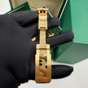 Rolex Daytona “Pikachu” 40mm – Yellow Gold, Oysterflex